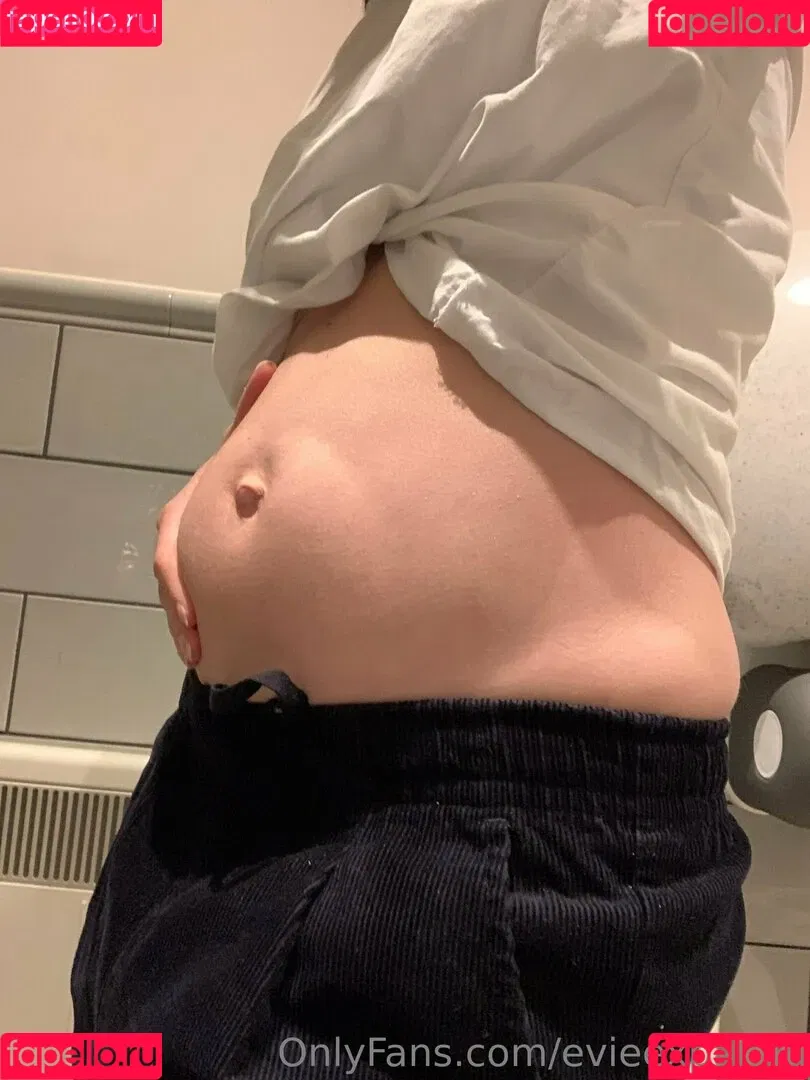 evieexpands Onlyfans Photo Gallery 