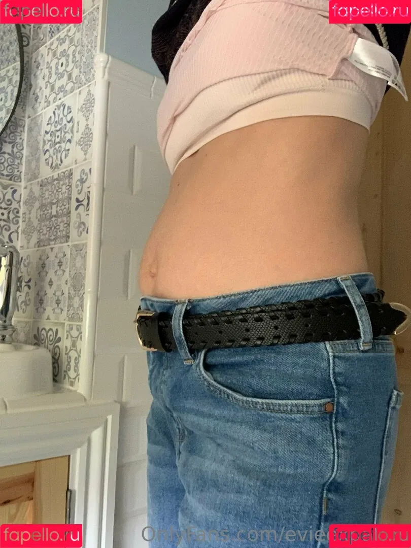 evieexpands Onlyfans Photo Gallery 