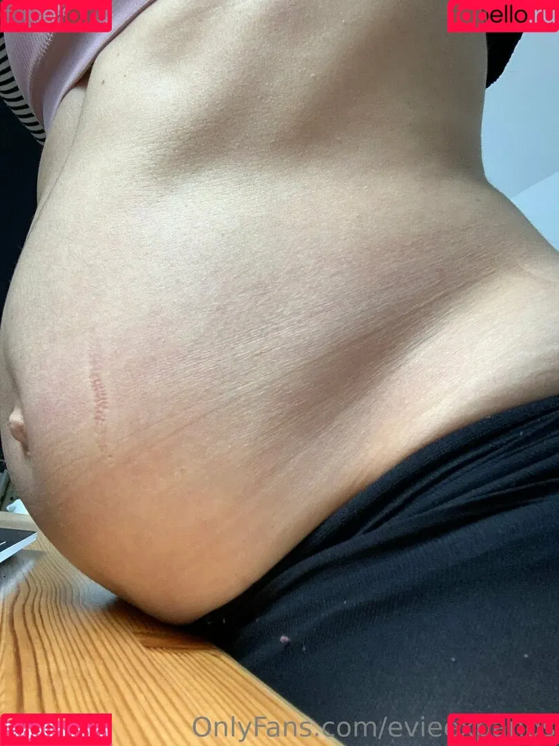 evieexpands Onlyfans Photo Gallery 