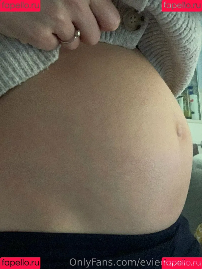 evieexpands Onlyfans Photo Gallery 