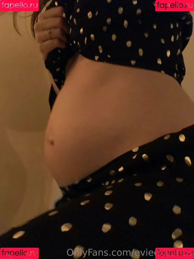 evieexpands Onlyfans Photo Gallery 