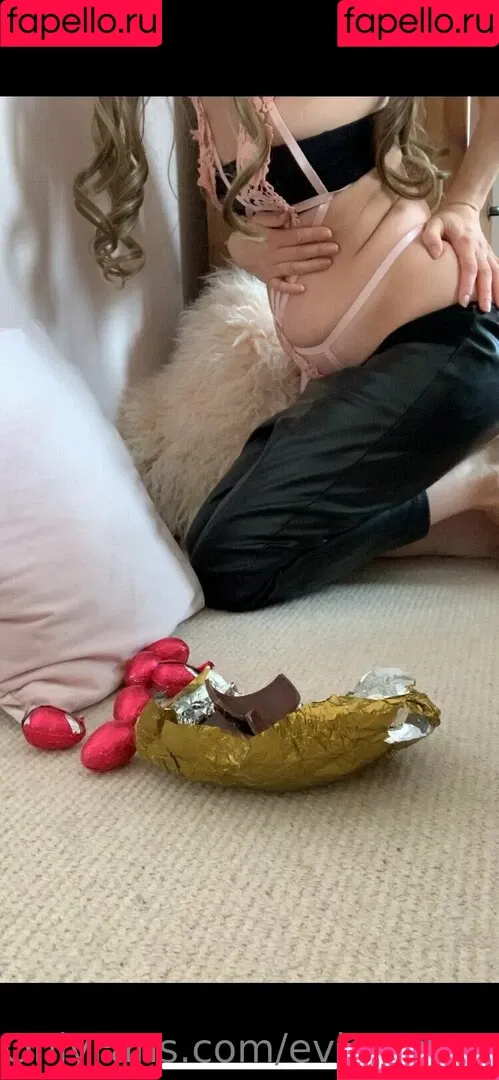 evieexpands Onlyfans Photo Gallery 