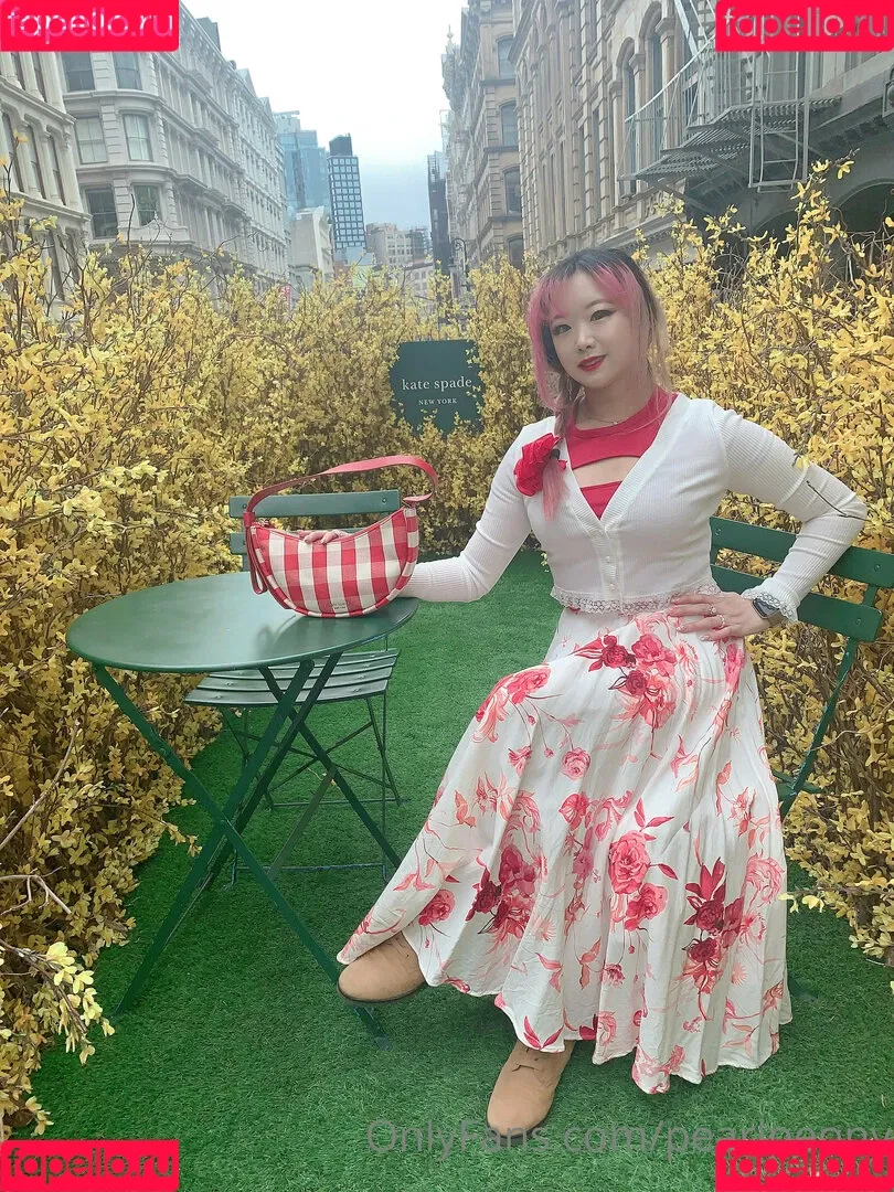 pearlpeony Onlyfans Photo Gallery 