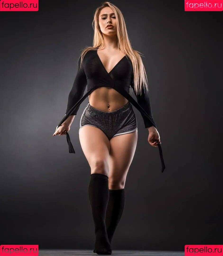gelina.marie Onlyfans Photo Gallery 