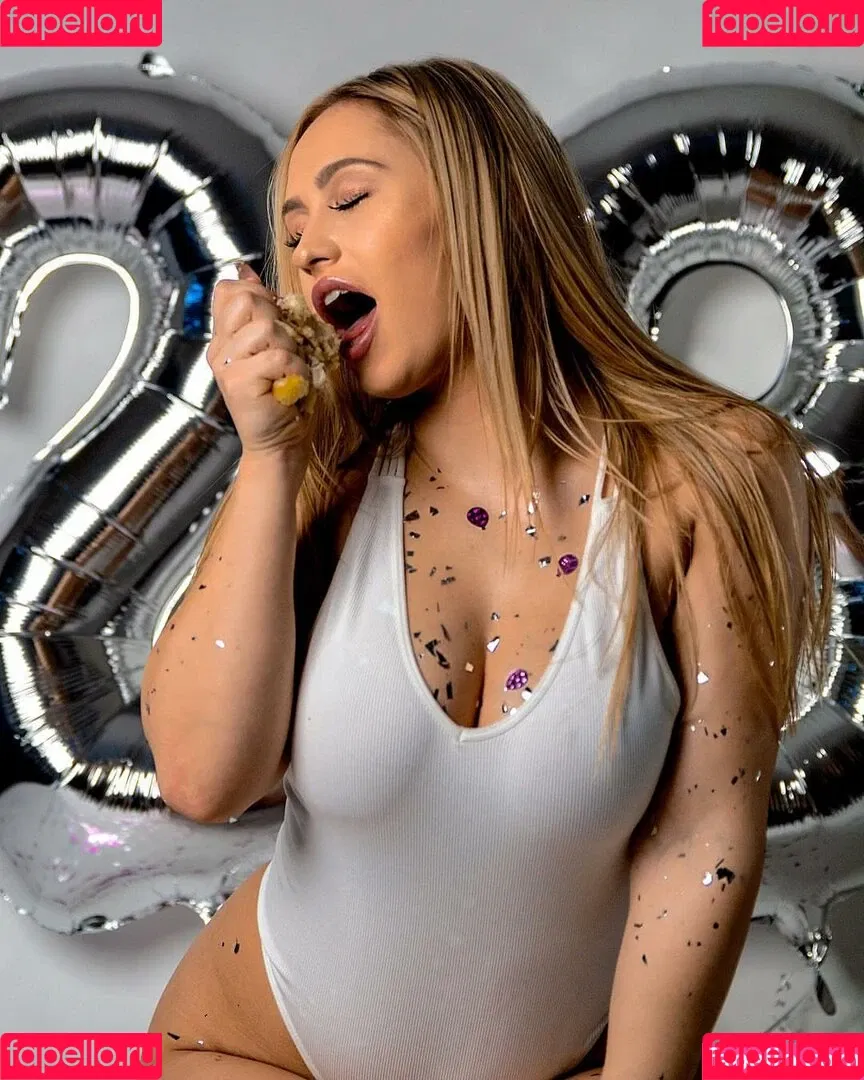 gelina.marie Onlyfans Photo Gallery 