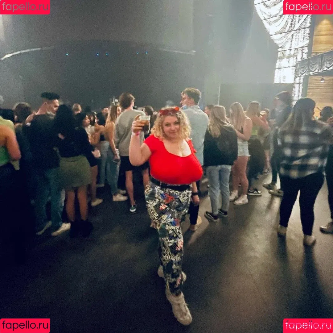 Sophia A Onlyfans Photo Gallery 