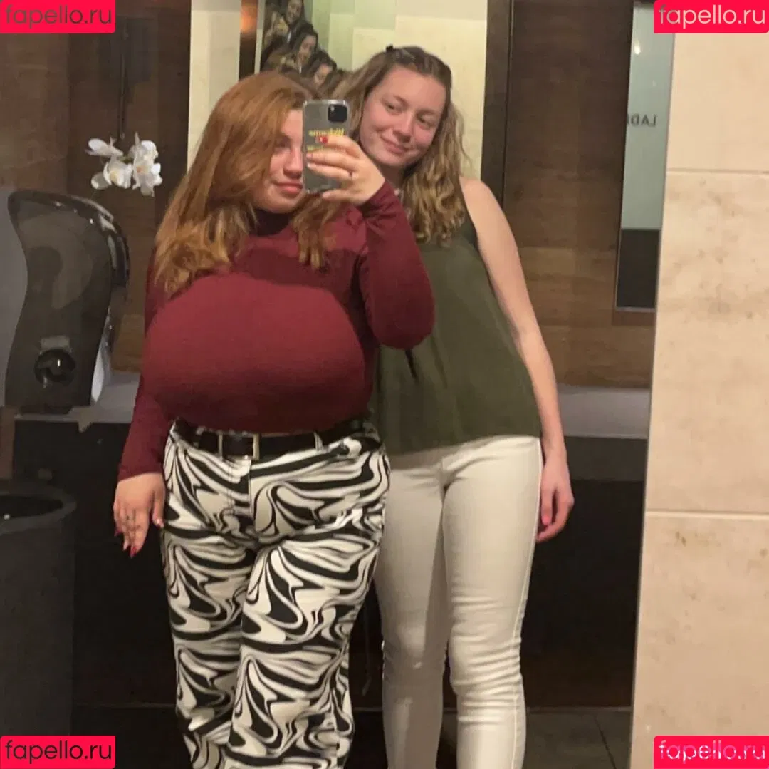 Sophia A Onlyfans Photo Gallery 