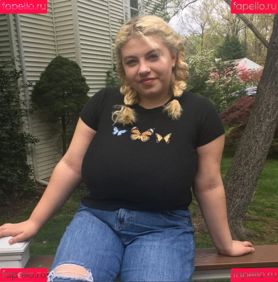 Sophia A Onlyfans Photo Gallery 