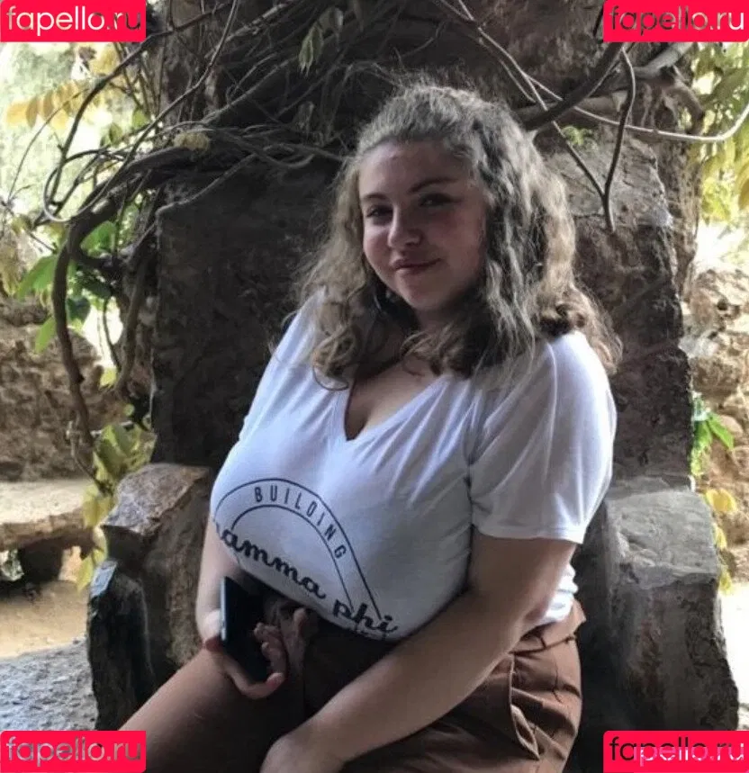Sophia A Onlyfans Photo Gallery 
