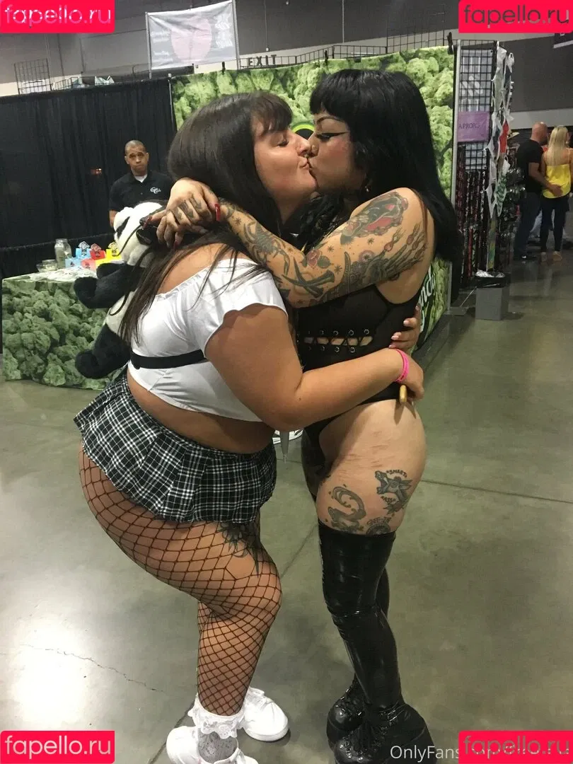 freeleila Onlyfans Photo Gallery 