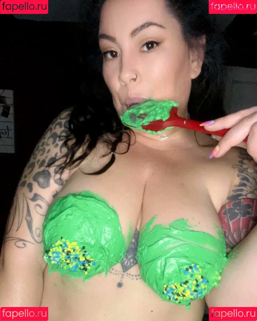 Cuntsuela Onlyfans Photo Gallery 