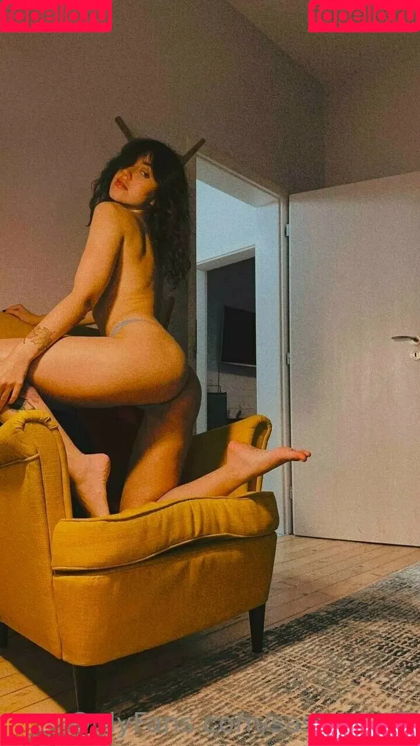 annie.opium Onlyfans Photo Gallery 