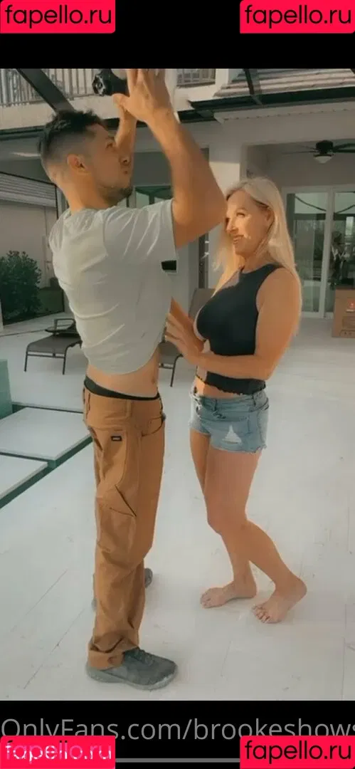 brookeshowsxx Onlyfans Photo Gallery 