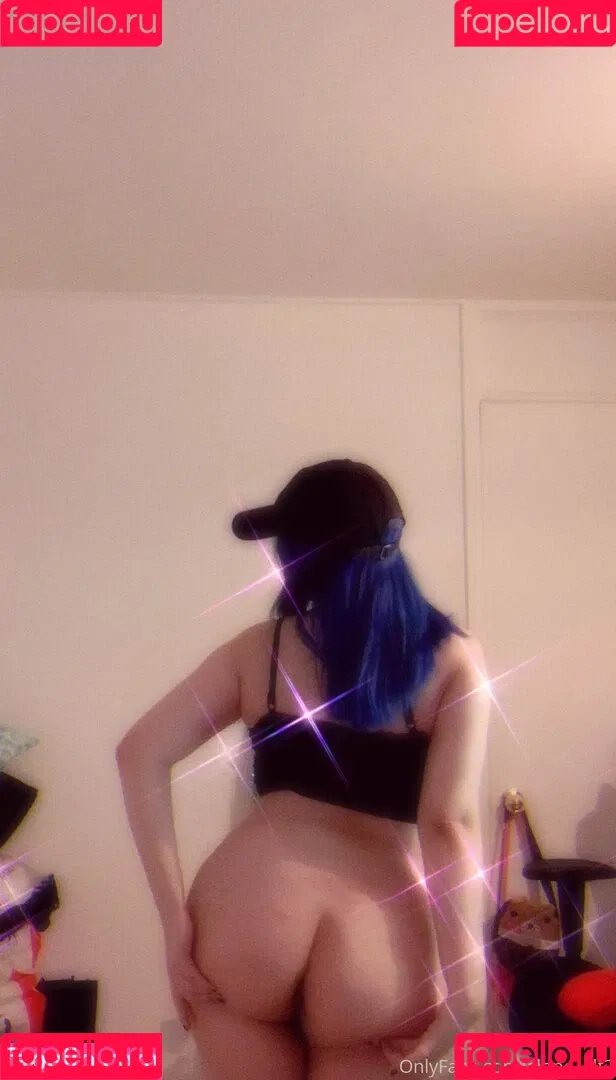 allein.grrrl Onlyfans Photo Gallery 
