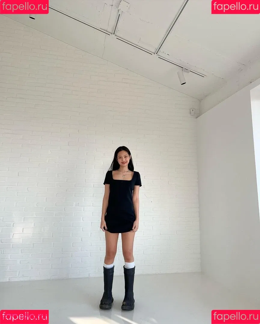 Jennie | BLΛƆKPIИK Onlyfans Photo Gallery 