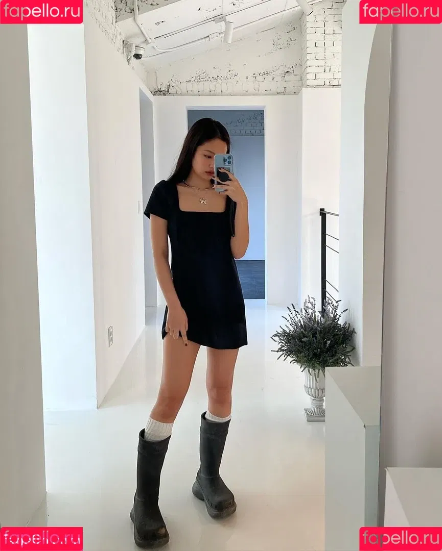Jennie | BLΛƆKPIИK Onlyfans Photo Gallery 