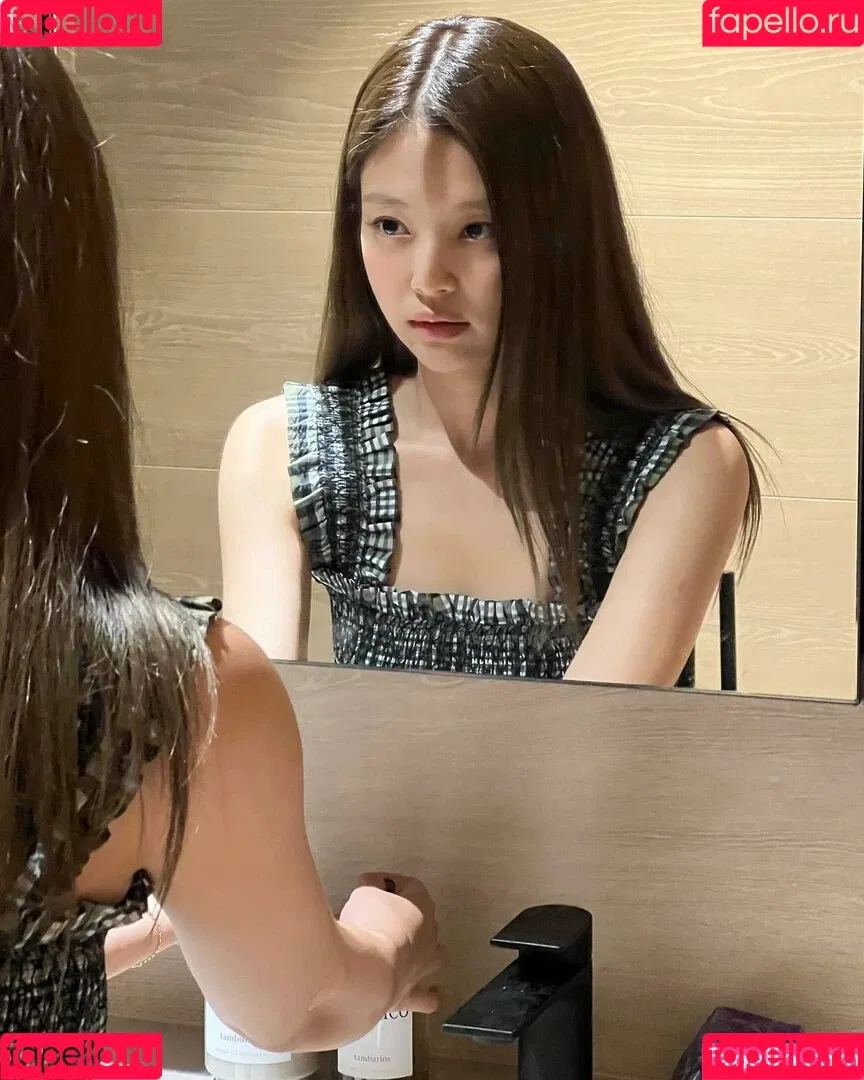 Jennie | BLΛƆKPIИK Onlyfans Photo Gallery 