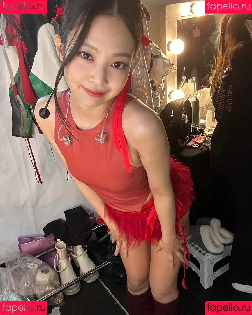 Jennie | BLΛƆKPIИK Onlyfans Photo Gallery 