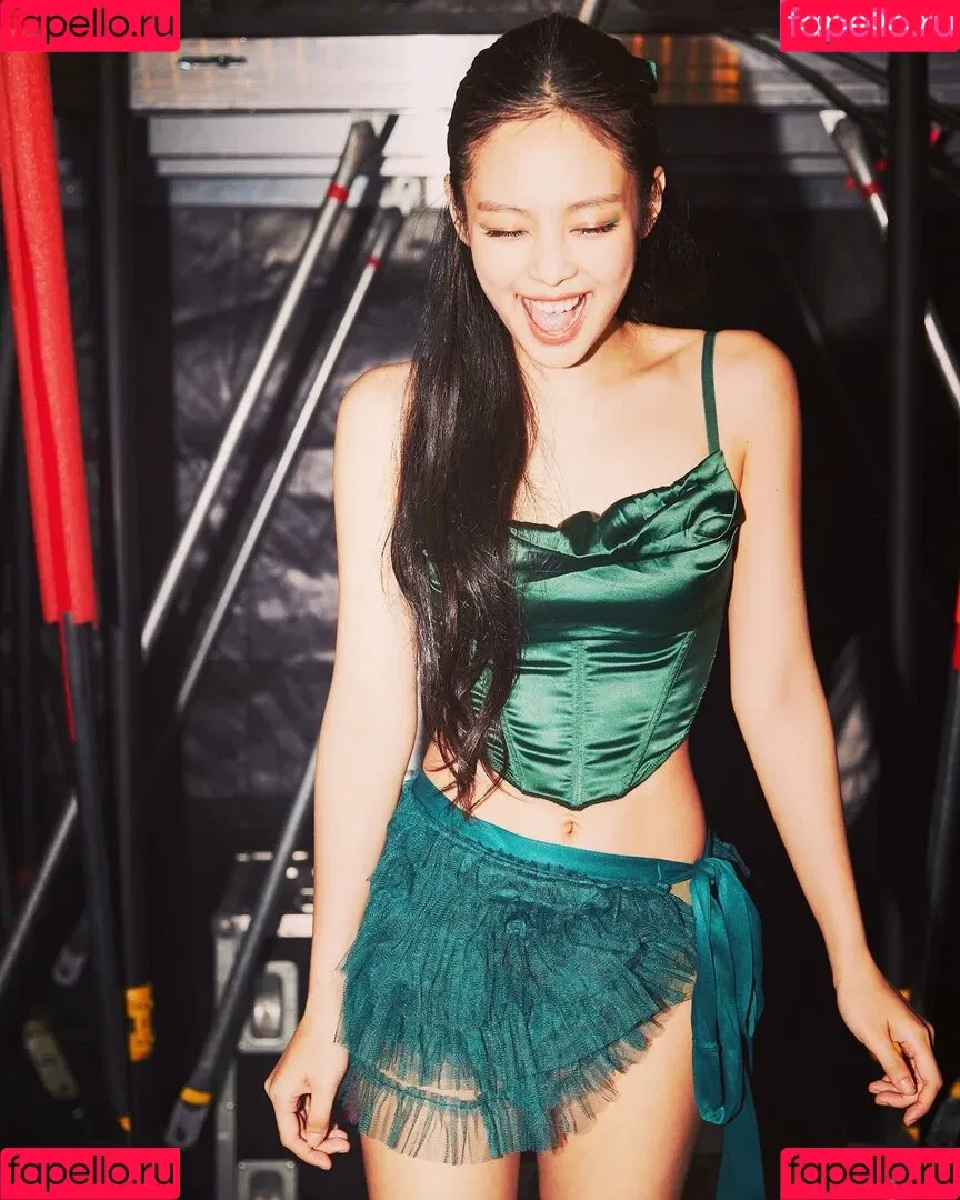 Jennie | BLΛƆKPIИK Onlyfans Photo Gallery 