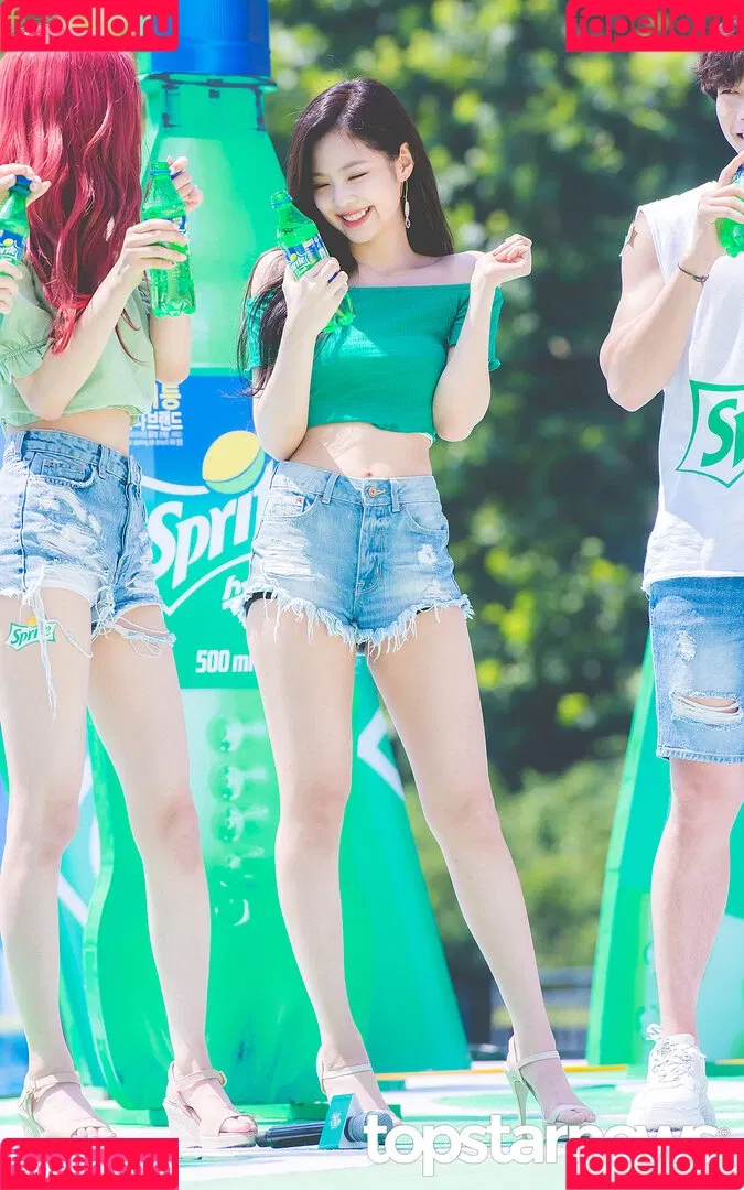 Jennie | BLΛƆKPIИK Onlyfans Photo Gallery 