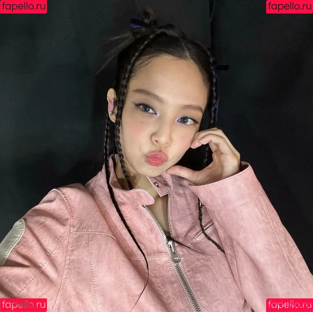 Jennie | BLΛƆKPIИK Onlyfans Photo Gallery 