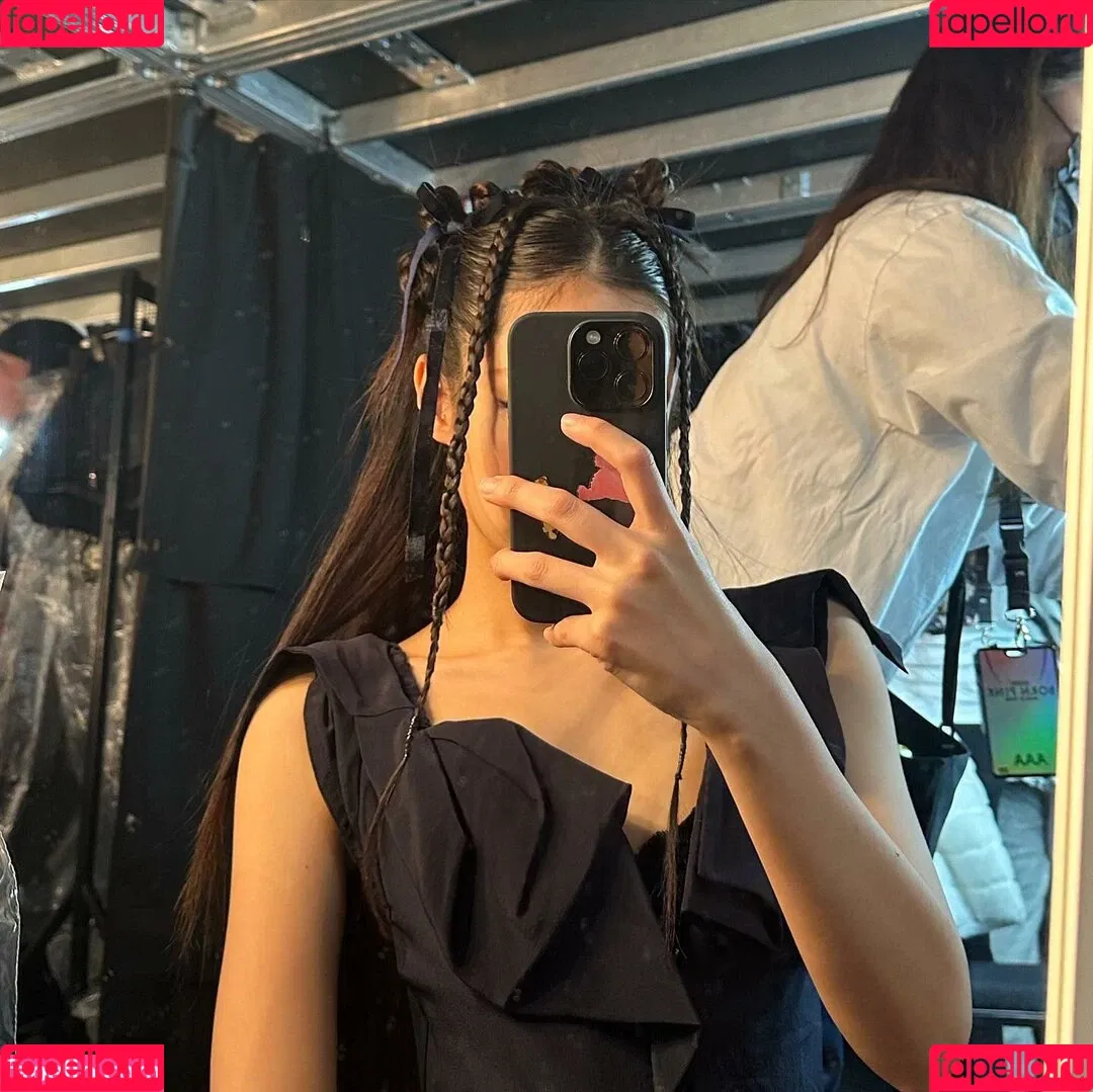 Jennie | BLΛƆKPIИK Onlyfans Photo Gallery 