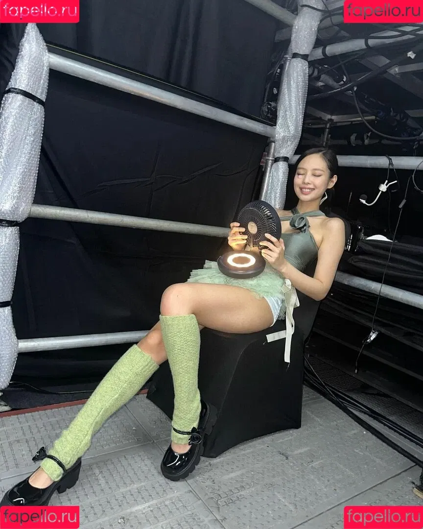 Jennie | BLΛƆKPIИK Onlyfans Photo Gallery 
