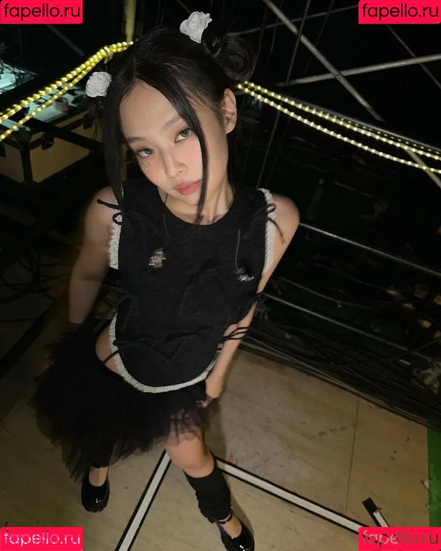 Jennie | BLΛƆKPIИK Onlyfans Photo Gallery 