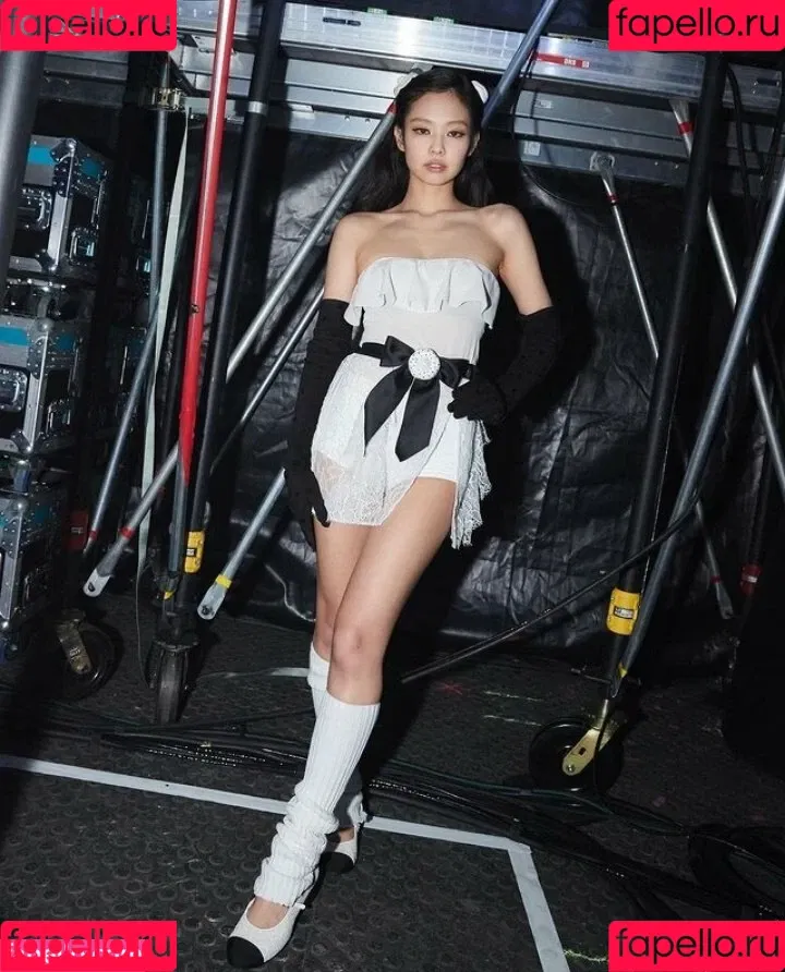 Jennie | BLΛƆKPIИK Onlyfans Photo Gallery 