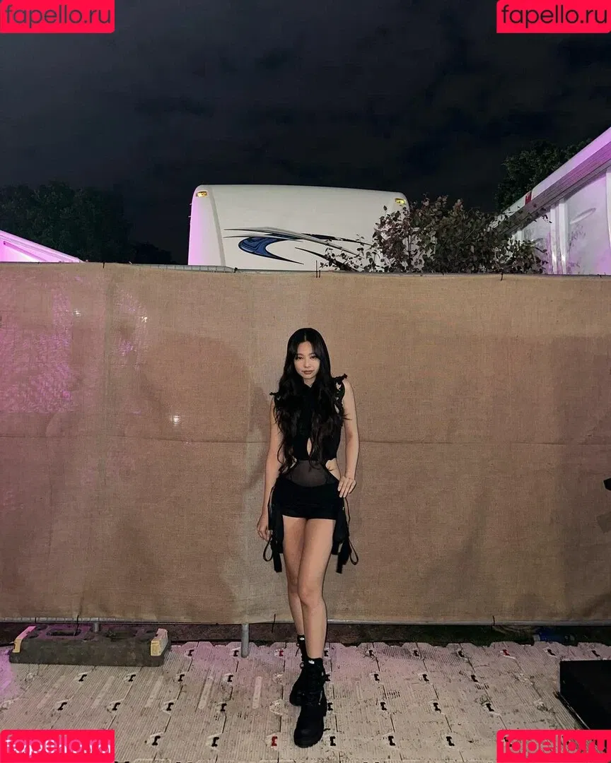 Jennie | BLΛƆKPIИK Onlyfans Photo Gallery 