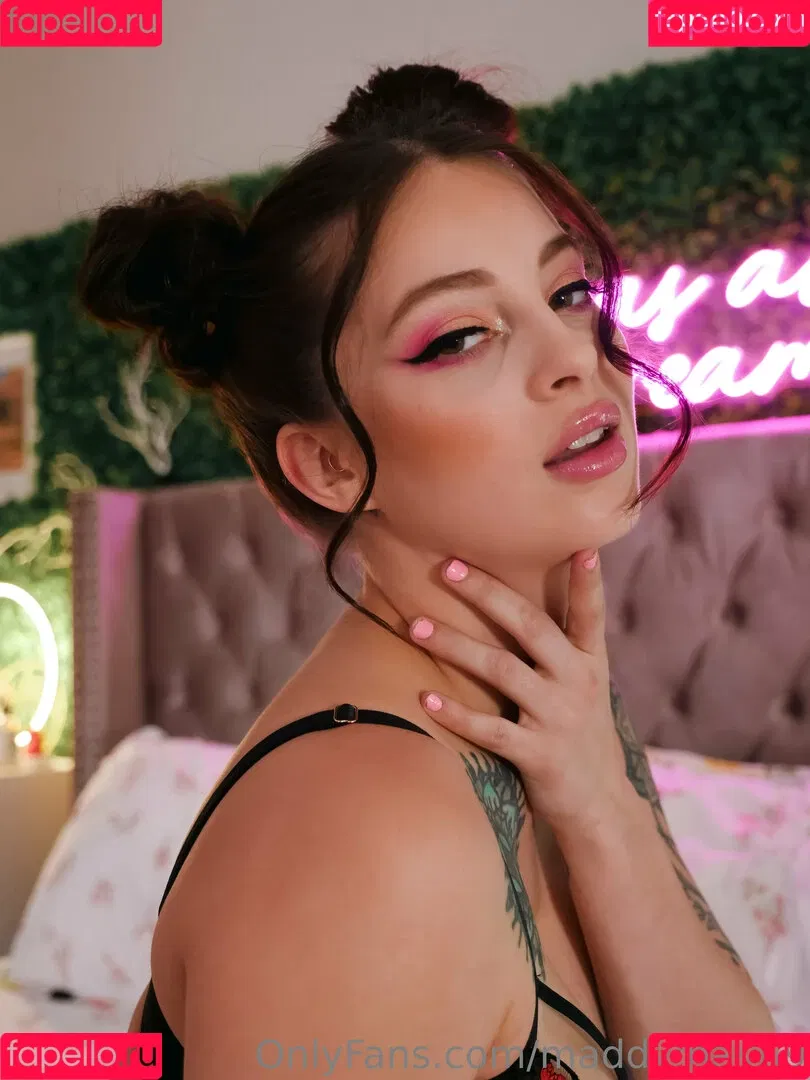 Maddy May Onlyfans Photo Gallery 