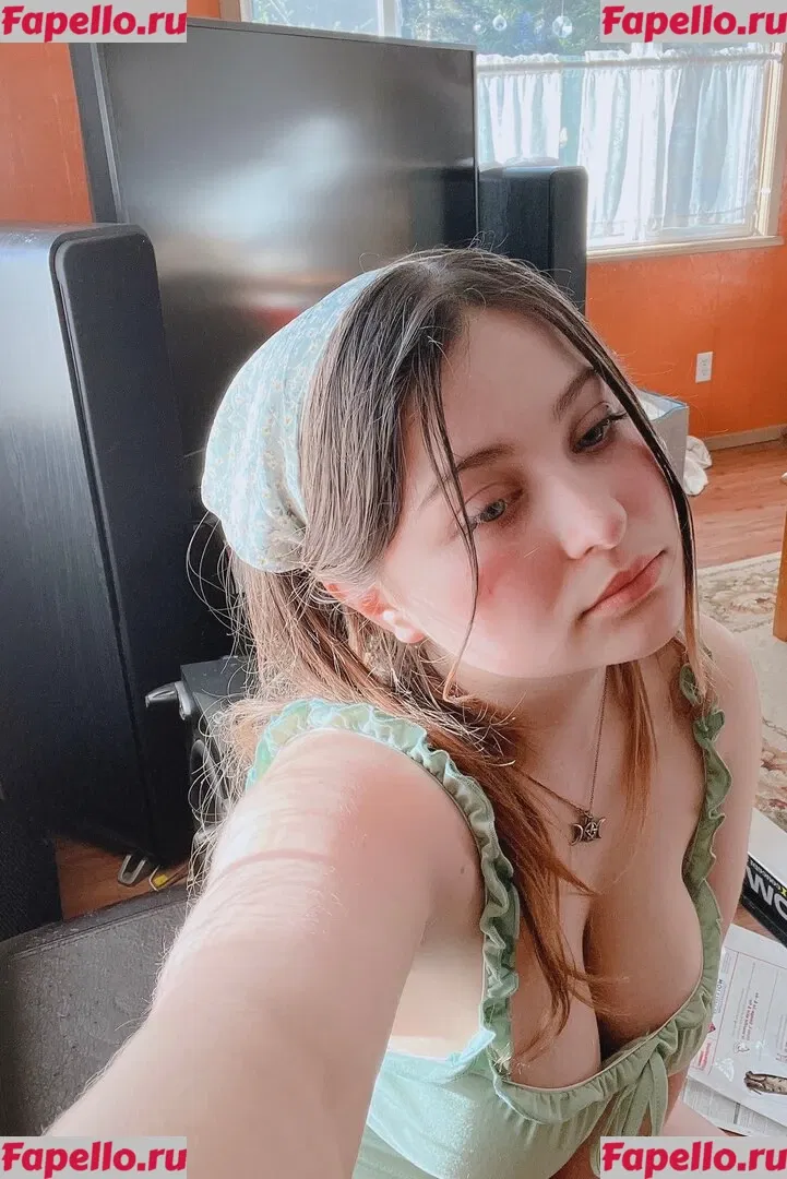 Mikumiku Onlyfans Photo Gallery 
