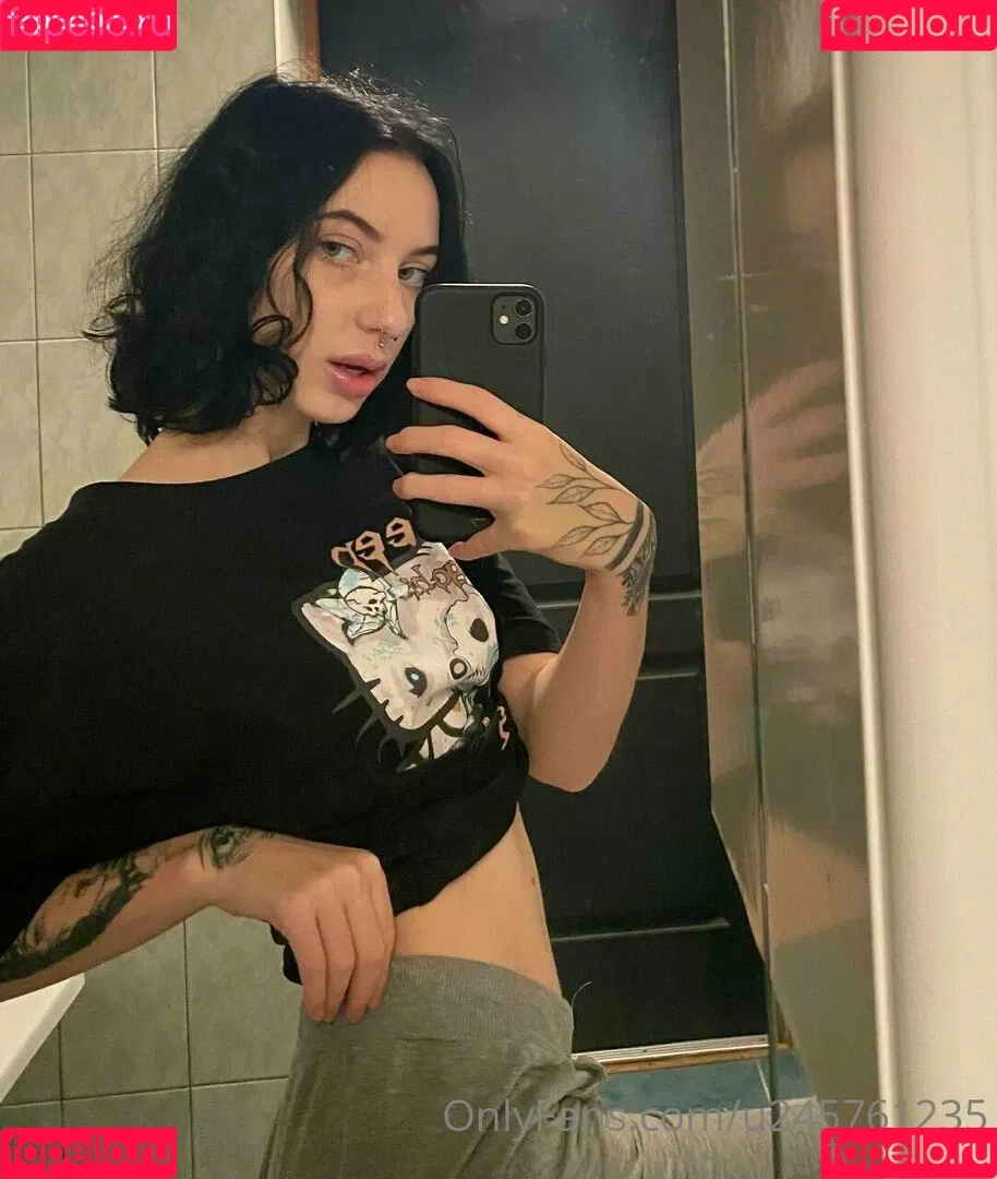 alicewonderfull Onlyfans Photo Gallery 