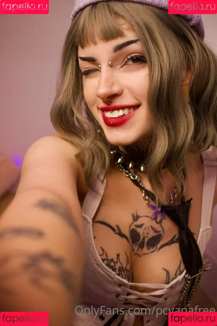 elfsandi Onlyfans Photo Gallery 
