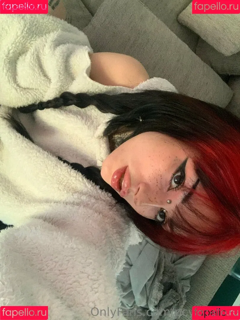 elfsandi Onlyfans Photo Gallery 