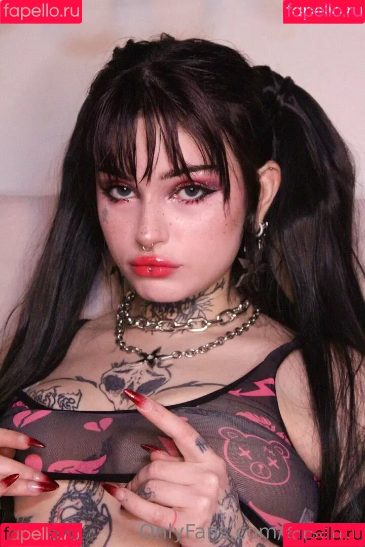 elfsandi Onlyfans Photo Gallery 