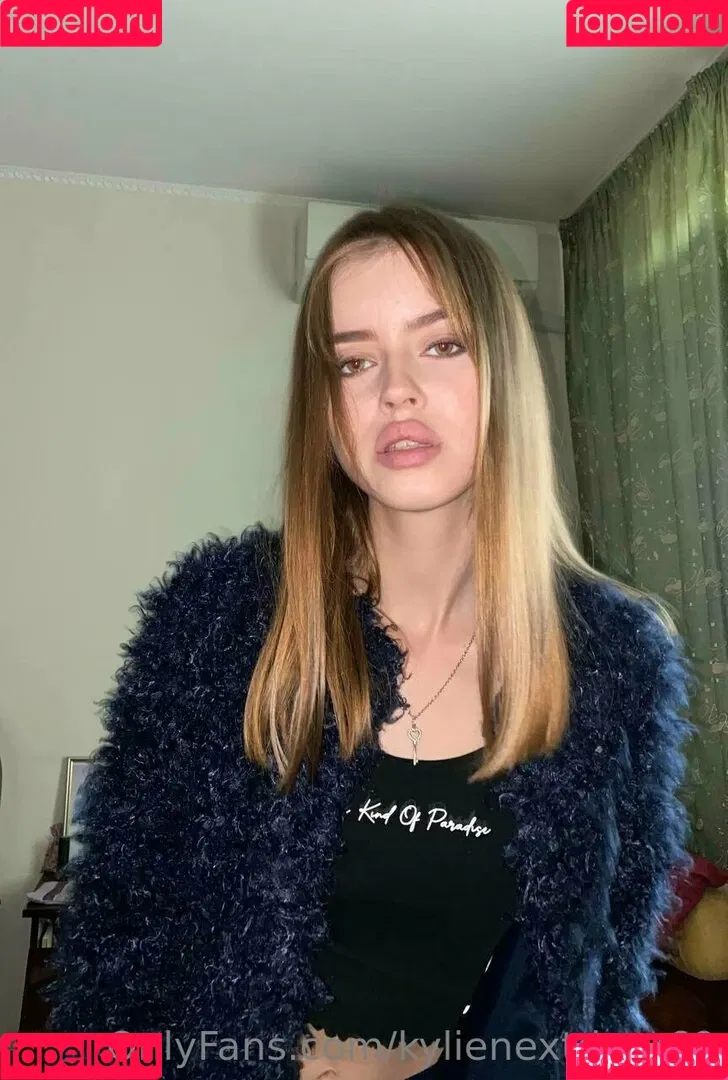 kylienextdoor69 Onlyfans Photo Gallery 