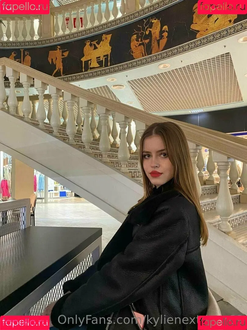 kylienextdoor69 Onlyfans Photo Gallery 