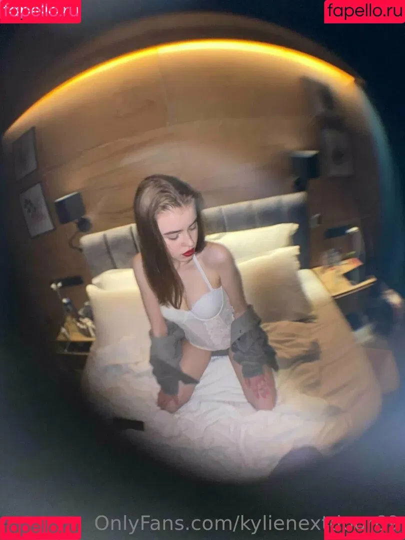 kylienextdoor69 Onlyfans Photo Gallery 