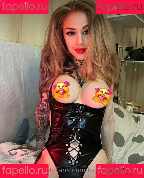kylienextdoor69 Onlyfans Photo Gallery 