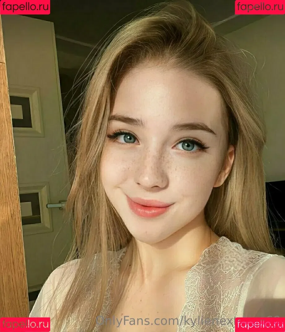 kylienextdoor69 Onlyfans Photo Gallery 