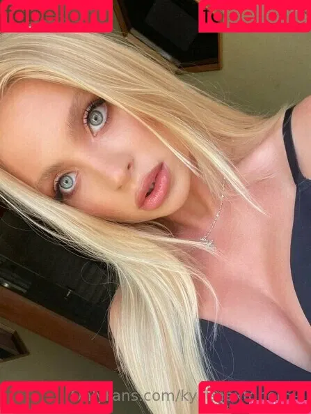 kylienextdoor69 Onlyfans Photo Gallery 