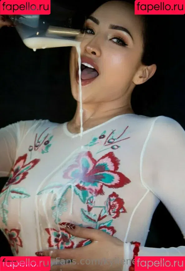kylienextdoor69 Onlyfans Photo Gallery 