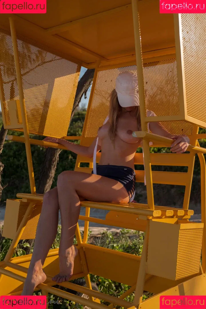 Tinyhini Onlyfans Photo Gallery 