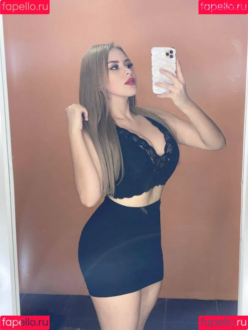 Stephanie Scarleth Onlyfans Photo Gallery 