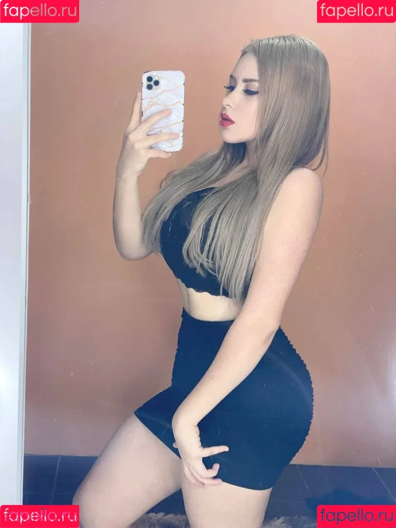 Stephanie Scarleth Onlyfans Photo Gallery 