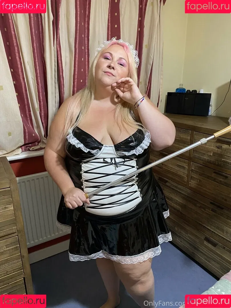 adelesexyuk Onlyfans Photo Gallery 