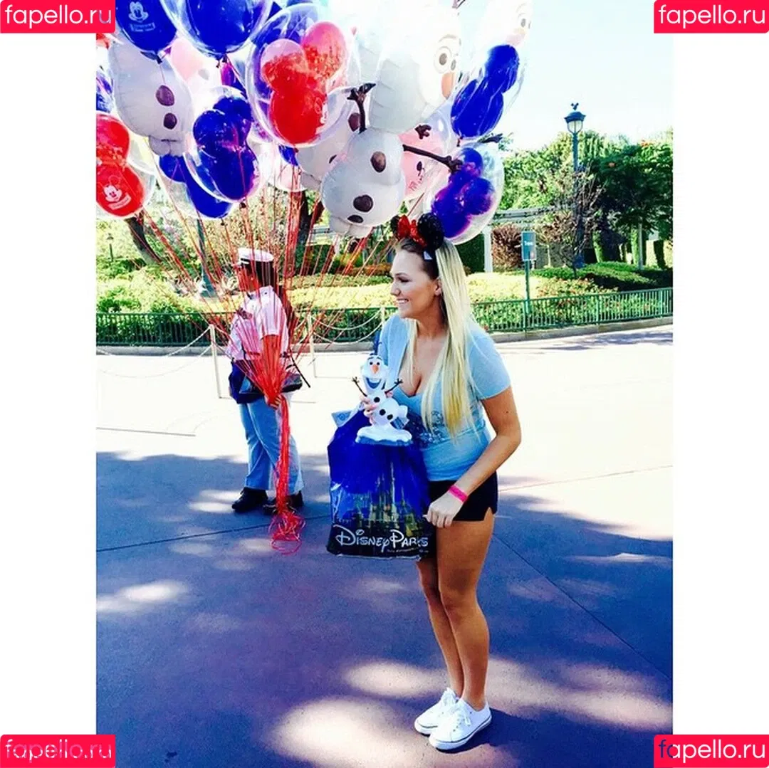 Amber BeIarski Onlyfans Photo Gallery 