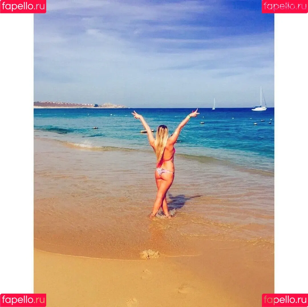 Amber BeIarski Onlyfans Photo Gallery 