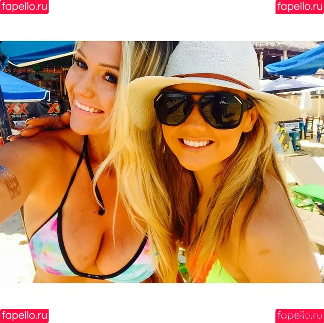 Amber BeIarski Onlyfans Photo Gallery 